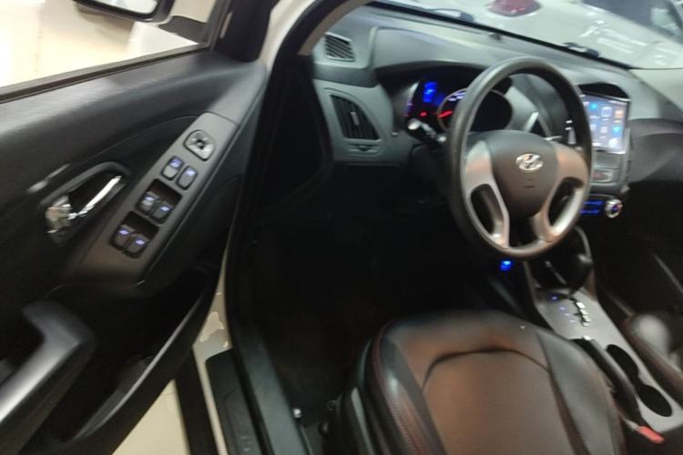 Used Hyundai ix35 2015 2.0L Automatic 2WD Comfort Edition China V Standard Driver Seat