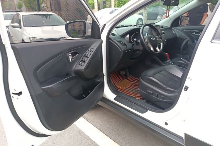 Used Hyundai ix35 2015 2.0L Automatic 2WD Smart Type China IV Driver Seat