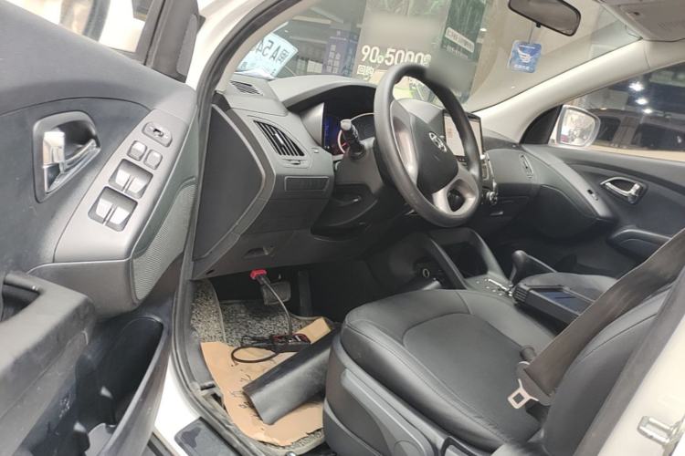 Used Hyundai ix35 2015 2.0L Automatic 2WD Comfort Edition China V Standard Driver Seat