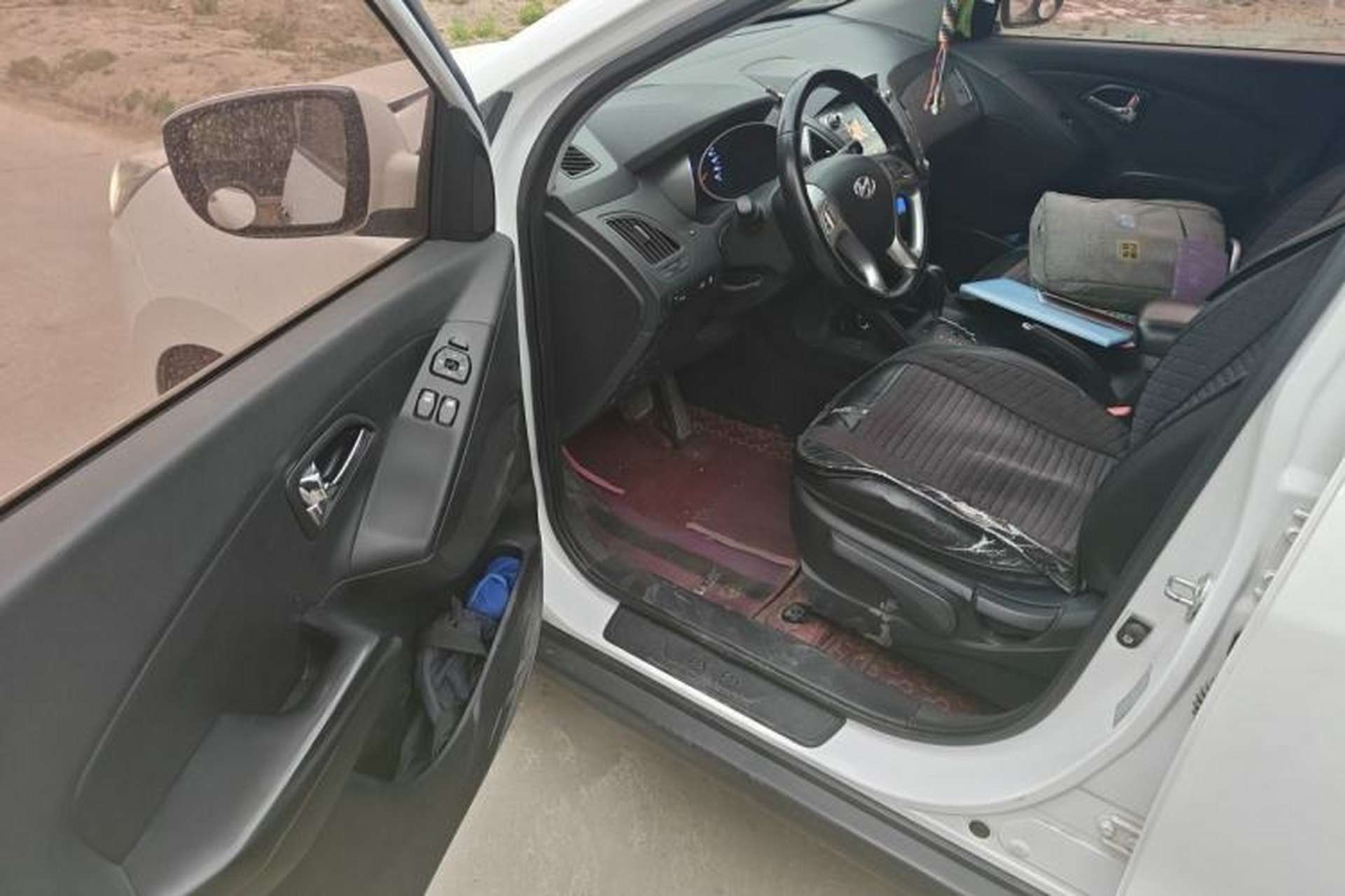 Used Hyundai ix35 2015 2.0L Automatic 2WD Smart Version China V Standard Driver Seat