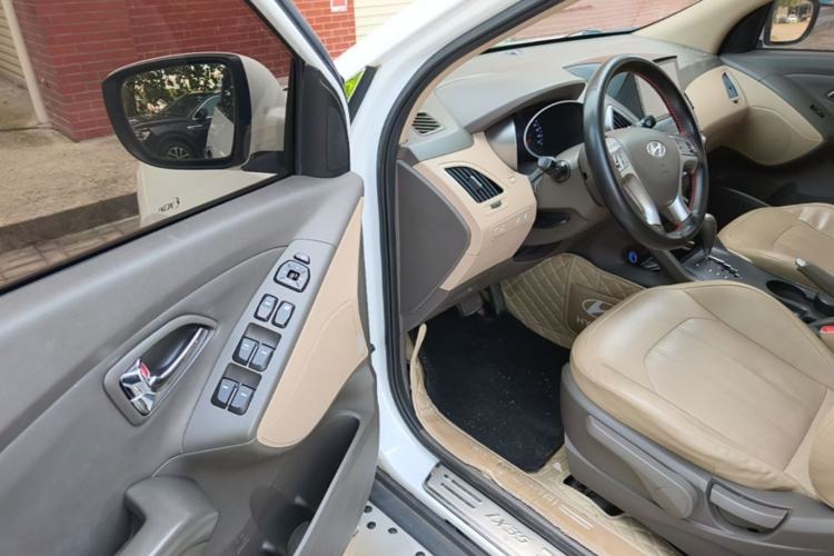 Used Hyundai ix35 2015 2.0L Automatic 2WD Smart Type China IV Driver Seat