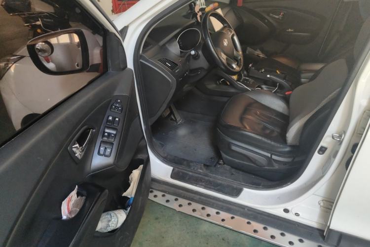 Used Hyundai ix35 2015 2.0L Automatic 2WD Smart Type China IV Driver Seat