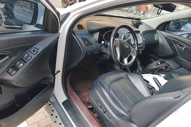 Used Hyundai ix35 2015 2.0L Automatic 2WD Smart Type China IV Driver Seat
