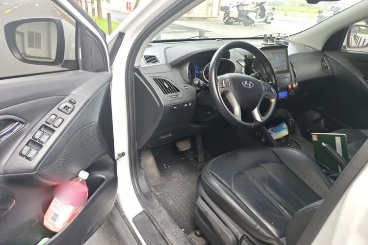 Used Hyundai ix35 2015 2.0L Automatic 2WD Comfort Edition China V Standard Driver Seat