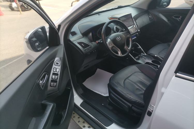 Used Hyundai ix35 2015 2.0L Automatic 2WD Smart Type China IV Driver Seat