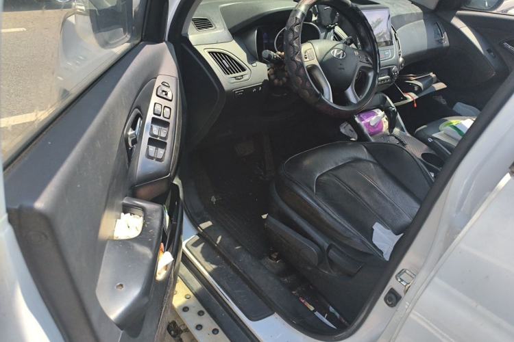 Used Hyundai ix35 2015 2.0L Automatic 2WD Smart Type China IV Driver Seat