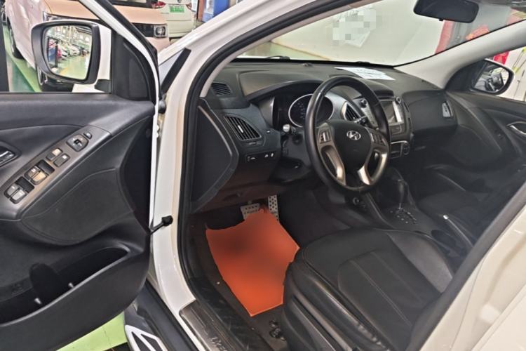 Used Hyundai ix35 2015 2.0L Automatic 2WD Smart Type China IV Driver Seat