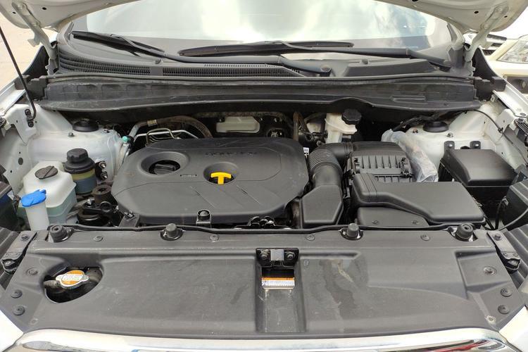Used Hyundai ix35 2015 2.0L Automatic 2WD Comfort Edition China V Standard Engine Bay