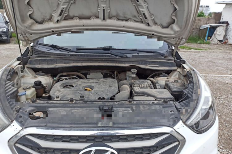 Used Hyundai ix35 2015 2.0L Automatic 2WD Comfort Edition China V Standard Engine Bay