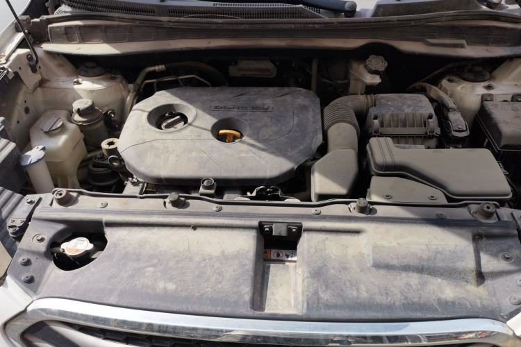 Used Hyundai ix35 2015 2.0L Automatic 2WD Smart Type China IV Engine Bay