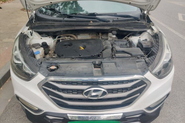 Used Hyundai ix35 2015 2.0L Automatic 2WD Comfort Edition China IV Standard Engine Bay