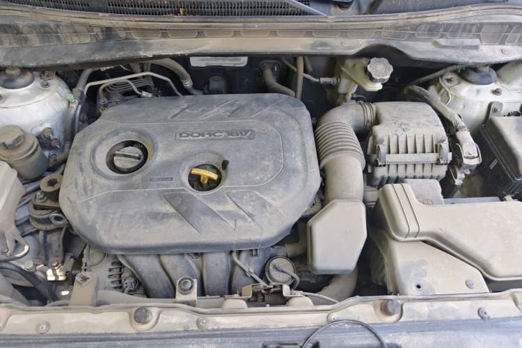 Used Hyundai ix35 2015 2.0L Automatic 2WD Smart Type China IV Engine Bay