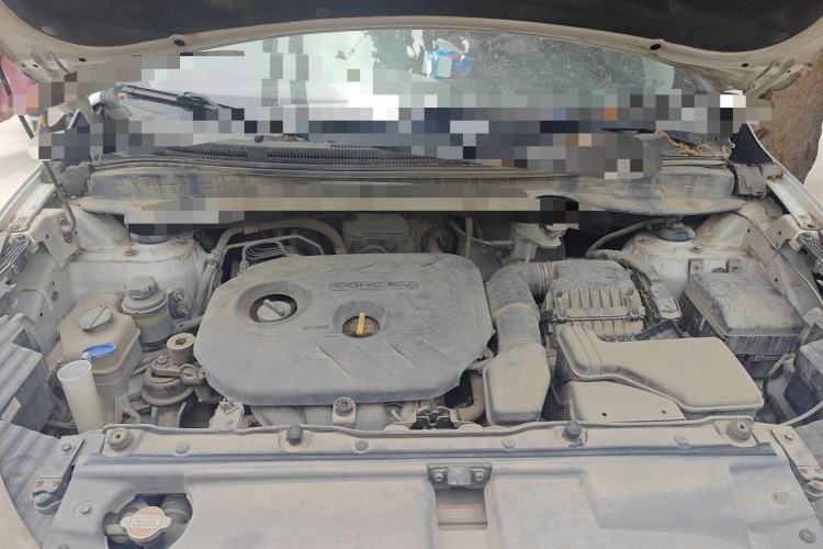 Used Hyundai ix35 2015 2.0L Automatic 2WD Smart Type China IV Engine Bay