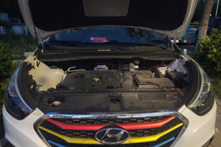 Used Hyundai ix35 2015 2.0L Automatic 2WD Smart Version China V Standard Engine Bay