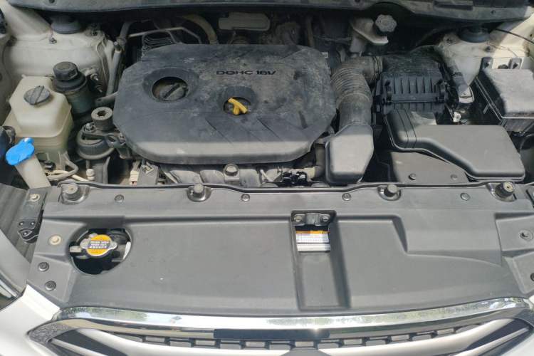 Used Hyundai ix35 2015 2.0L Automatic 2WD Smart Type China IV Engine Bay