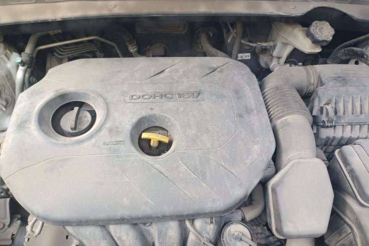 Used Hyundai ix35 2015 2.0L Automatic 2WD Smart Version China V Standard Engine Bay