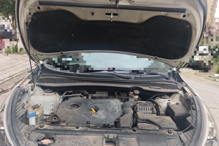 Used Hyundai ix35 2015 2.0L Automatic 2WD Smart Type China IV Engine Bay