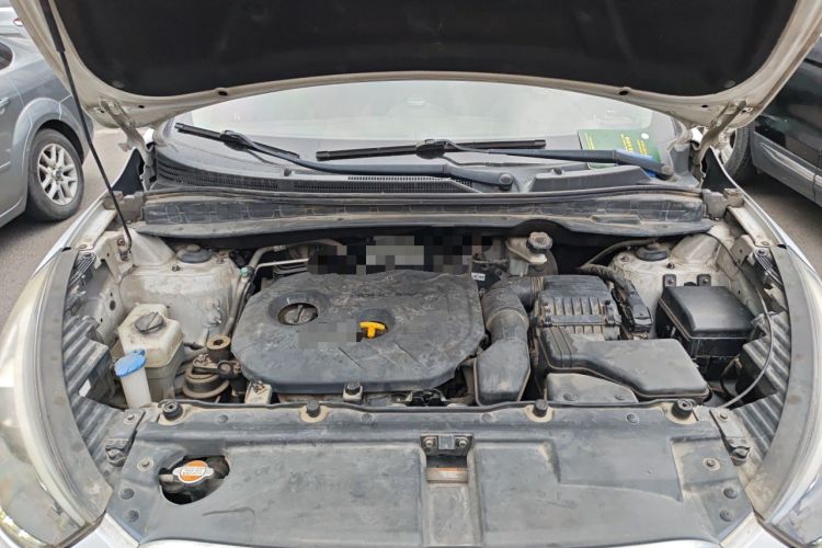 Used Hyundai ix35 2015 2.0L Automatic 2WD Smart Version China V Standard Engine Bay