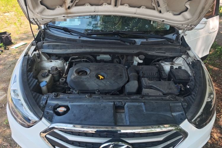 Used Hyundai ix35 2015 2.0L Automatic 2WD Comfort Edition China V Standard Engine Bay
