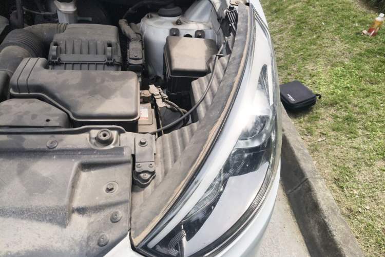Used Hyundai ix35 2015 2.0L Automatic 2WD Comfort Edition China V Standard Engine Bay Left