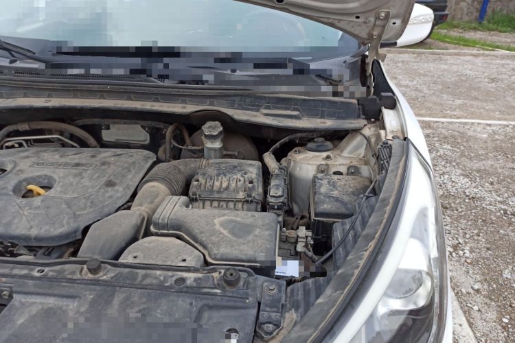 Used Hyundai ix35 2015 2.0L Automatic 2WD Comfort Edition China V Standard Engine Bay Left