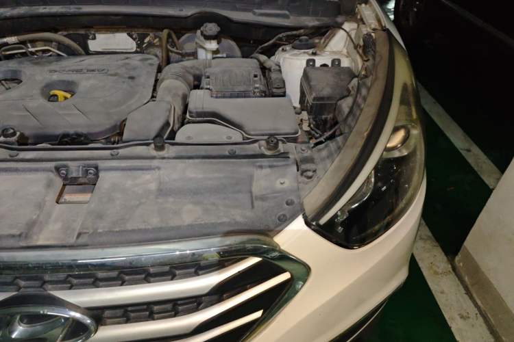 Used Hyundai ix35 2015 2.0L Automatic 2WD Comfort Edition China IV Standard Engine Bay Left