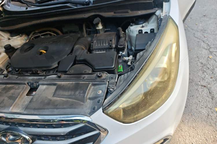 Used Hyundai ix35 2015 2.0L Automatic 2WD Smart Type China IV Engine Bay Left