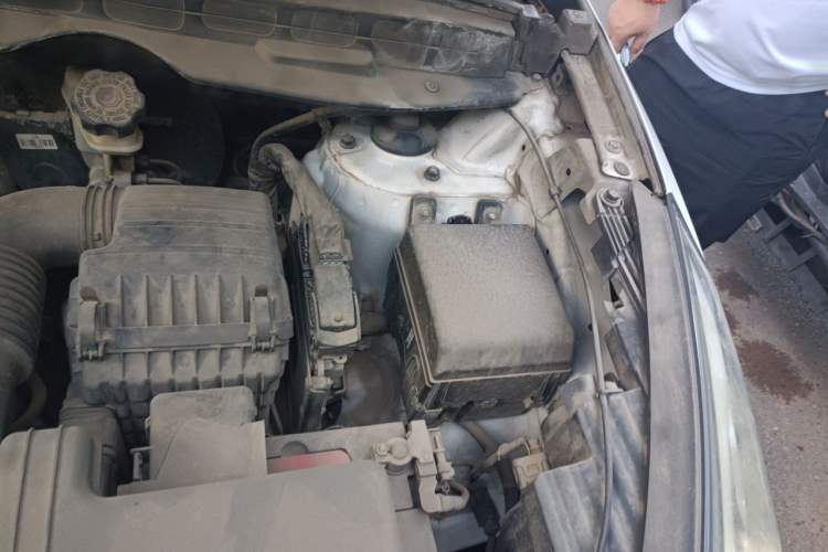 Used Hyundai ix35 2015 2.0L Automatic 2WD Smart Version China V Standard Engine Bay Left