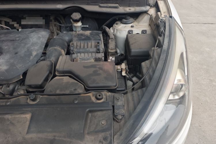 Used Hyundai ix35 2015 2.0L Automatic 2WD Smart Type China IV Engine Bay Left