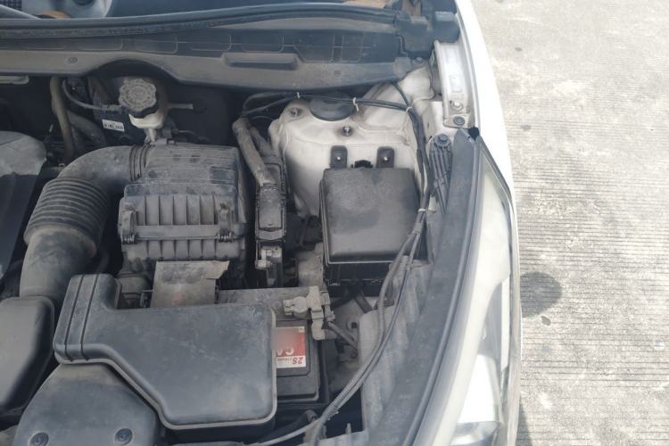 Used Hyundai ix35 2015 2.0L Automatic 2WD Comfort Edition China V Standard Engine Bay Left