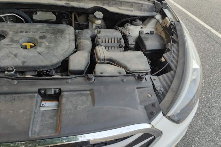 Used Hyundai ix35 2015 2.0L Automatic 2WD Comfort Edition China V Standard Engine Bay Left