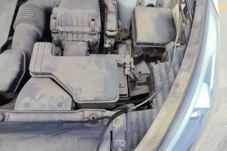 Used Hyundai ix35 2015 2.0L Automatic 2WD Comfort Edition China IV Standard Engine Bay Left