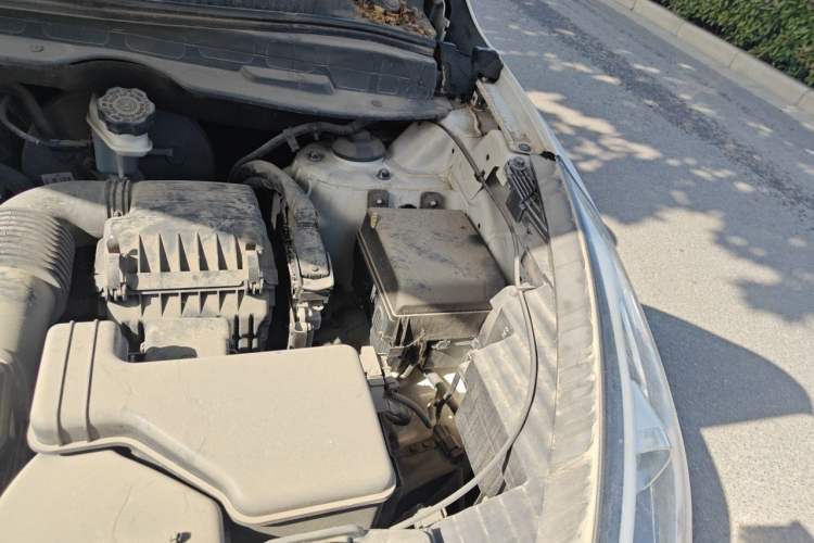 Used Hyundai ix35 2015 2.0L Automatic 2WD Smart Type China IV Engine Bay Left