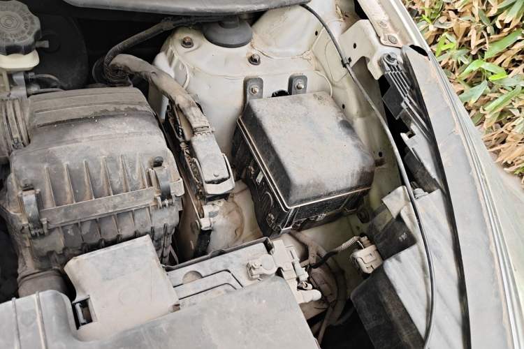 Used Hyundai ix35 2015 2.0L Automatic 2WD Smart Type China IV Engine Bay Left