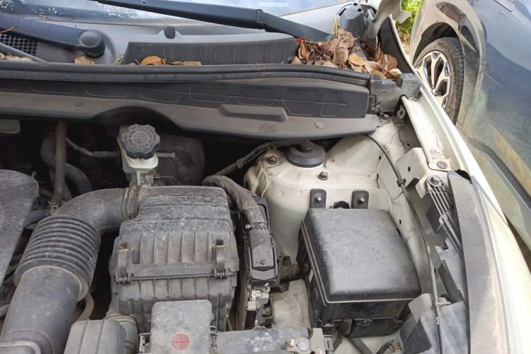 Used Hyundai ix35 2015 2.0L Automatic 2WD Comfort Edition China V Standard Engine Bay Left