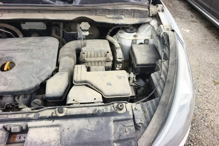 Used Hyundai ix35 2015 2.0L Automatic 2WD Comfort Edition China V Standard Engine Bay Left