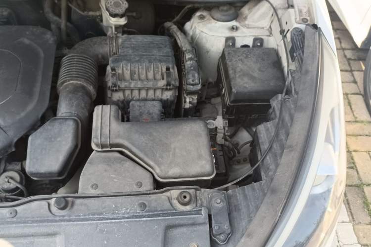 Used Hyundai ix35 2015 2.0L Automatic 2WD Smart Type China IV Engine Bay Left