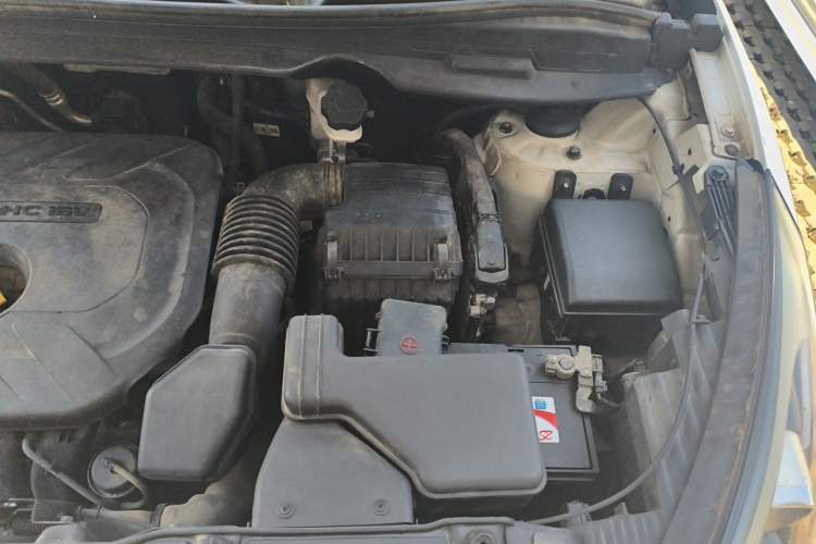 Used Hyundai ix35 2015 2.0L Automatic 2WD Smart Type China IV Engine Bay Left