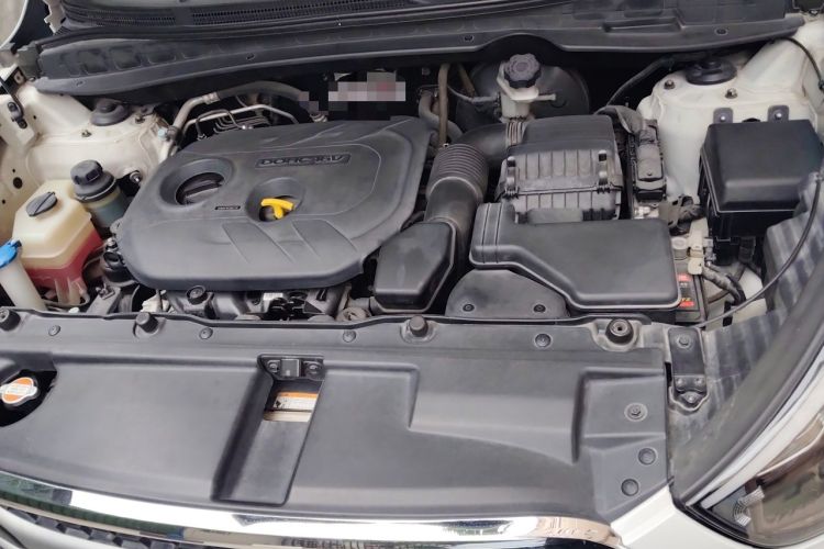 Used Hyundai ix35 2015 2.0L Automatic 2WD Smart Type China IV Engine Bay