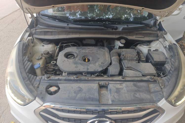 Used Hyundai ix35 2015 2.0L Automatic 2WD Smart Type China IV Engine Bay