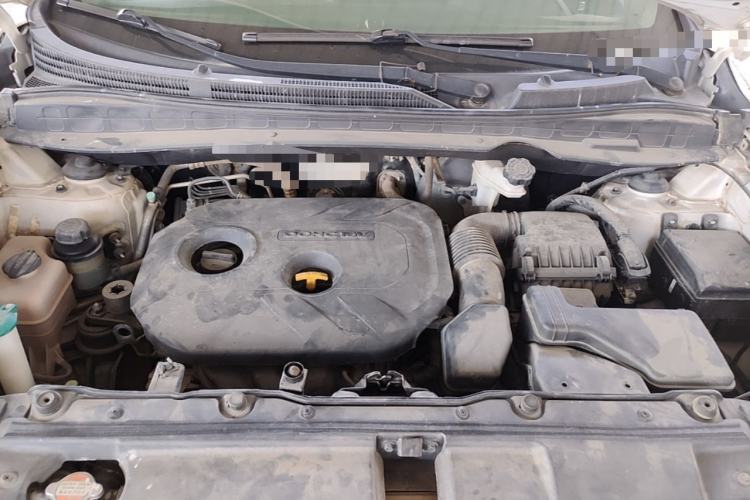 Used Hyundai ix35 2015 2.0L Automatic 2WD Smart Type China IV Engine Bay