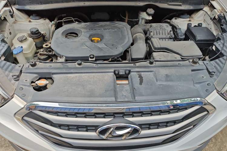 Used Hyundai ix35 2015 2.0L Automatic 2WD Comfort Edition China V Standard Engine Bay