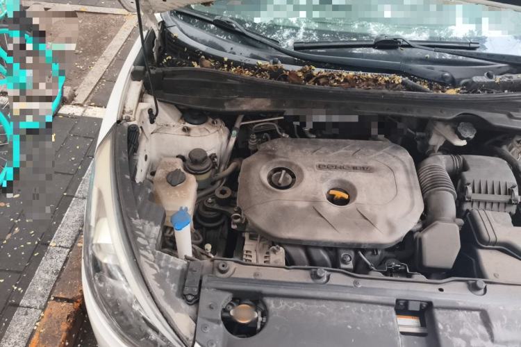Used Hyundai ix35 2015 2.0L Automatic 2WD Smart Version China V Standard Engine Bay Right