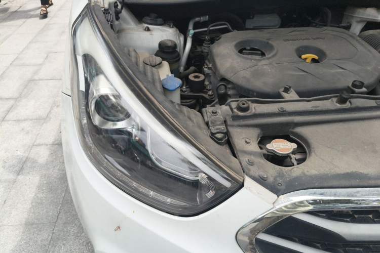 Used Hyundai ix35 2015 2.0L Automatic 2WD Comfort Edition China V Standard Engine Bay Right