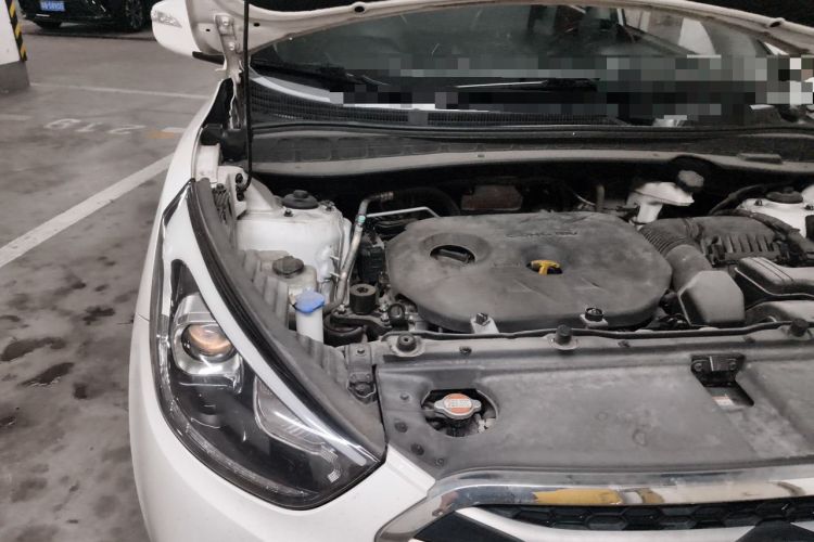 Used Hyundai ix35 2015 2.0L Automatic 2WD Smart Type China IV Engine Bay Right