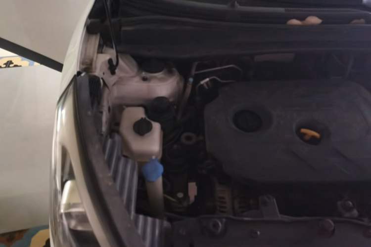 Used Hyundai ix35 2015 2.0L Automatic 2WD Comfort Edition China IV Standard Engine Bay Right