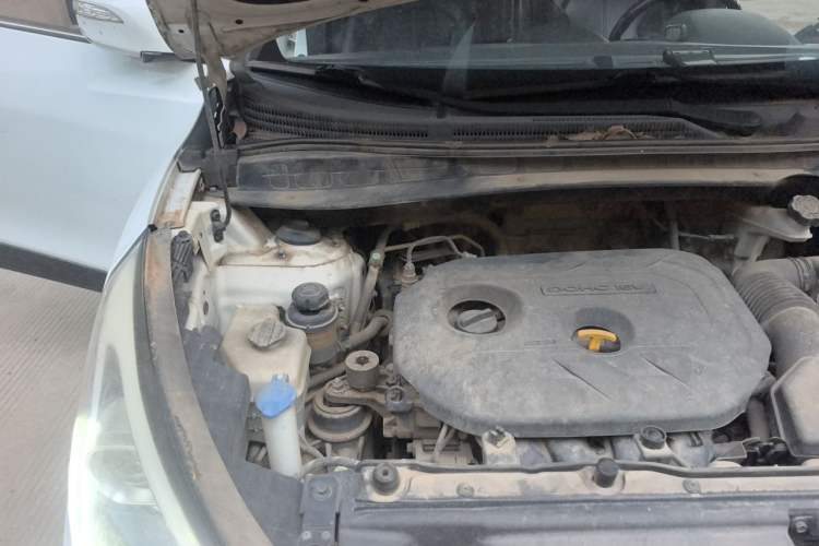 Used Hyundai ix35 2015 2.0L Automatic 2WD Smart Version China V Standard Engine Bay Right