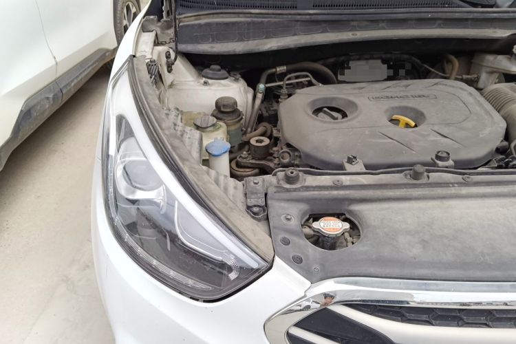 Used Hyundai ix35 2015 2.0L Automatic 2WD Comfort Edition China IV Standard Engine Bay Right
