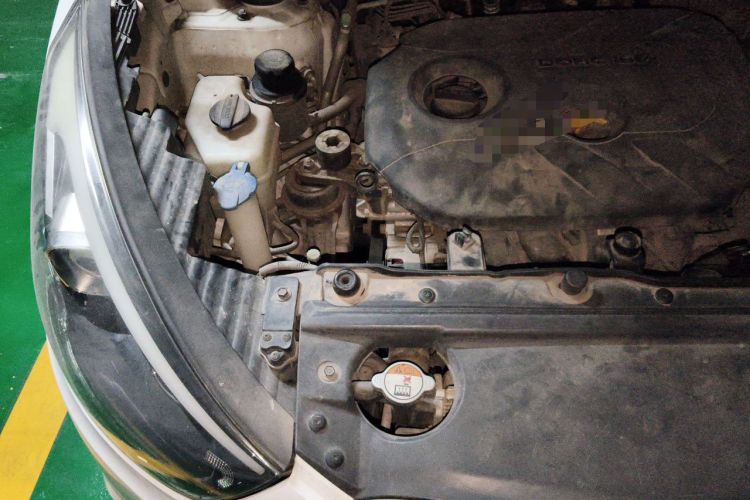 Used Hyundai ix35 2015 2.0L Automatic 2WD Comfort Edition China IV Standard Engine Bay Right
