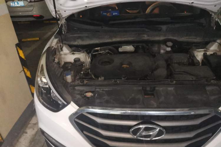 Used Hyundai ix35 2015 2.0L Automatic 2WD Comfort Edition China V Standard Engine Bay Right